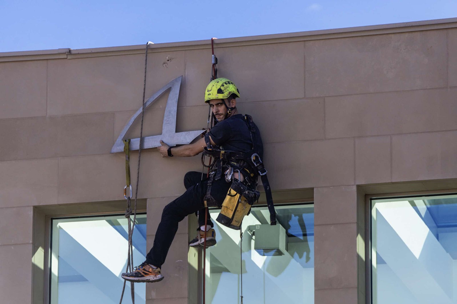 "I by numbers" Tom Carr 2025